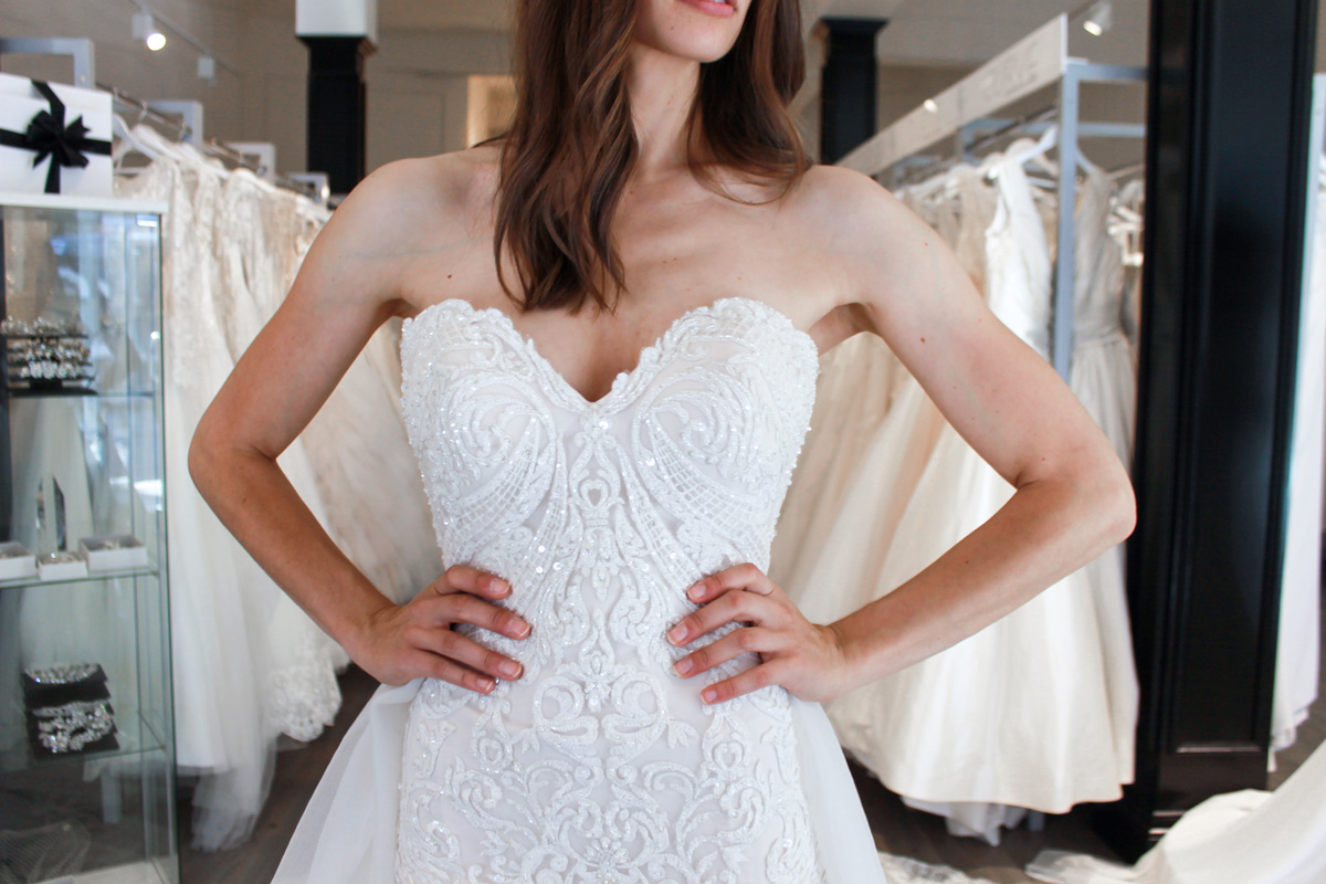 strapless lace wedding dress with sweetheart neckline